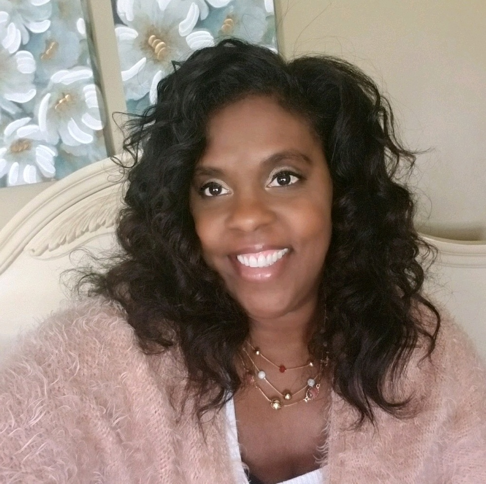 Meet your Posher, Latonia